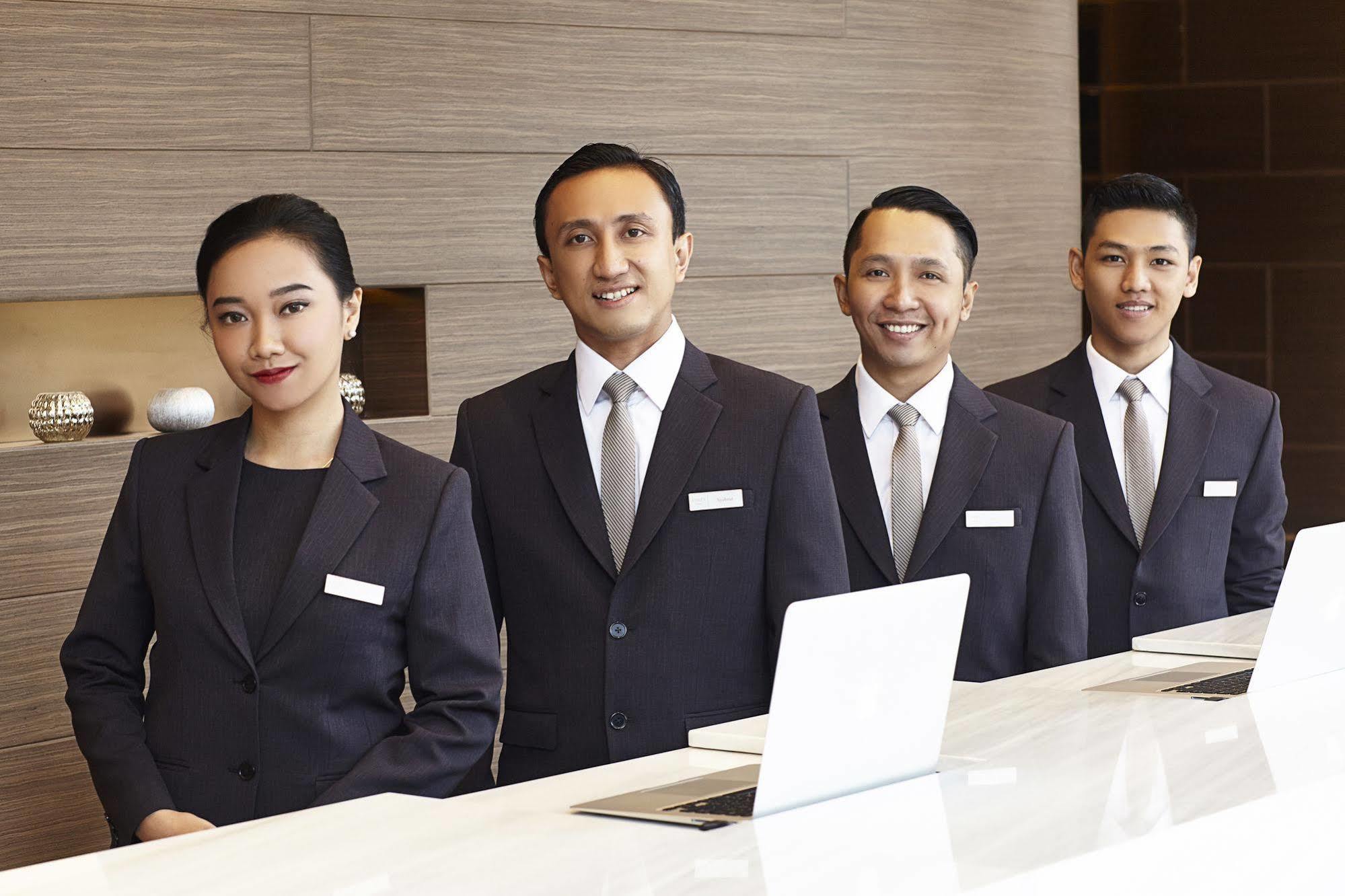 Hotel Ashley Wahid Hasyim 4*